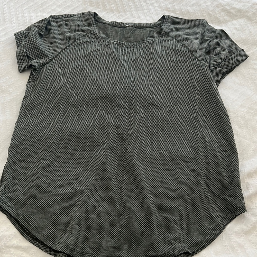 Lululemon t-shit